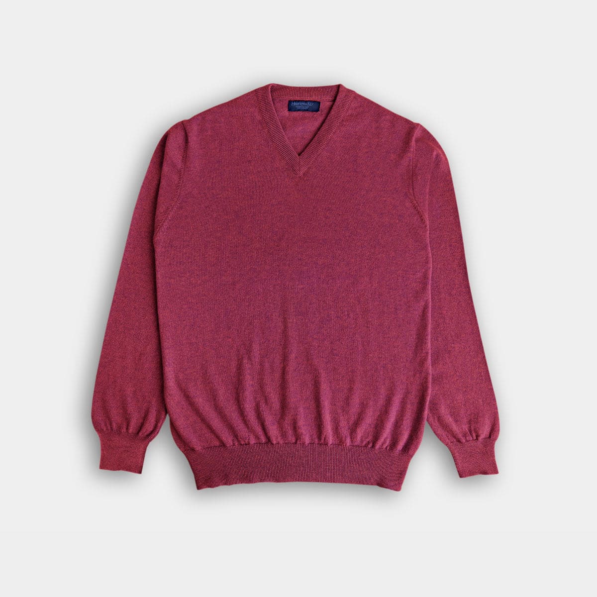 Raspberry V-Neck Cashmere Sweater | Hilditch & Key