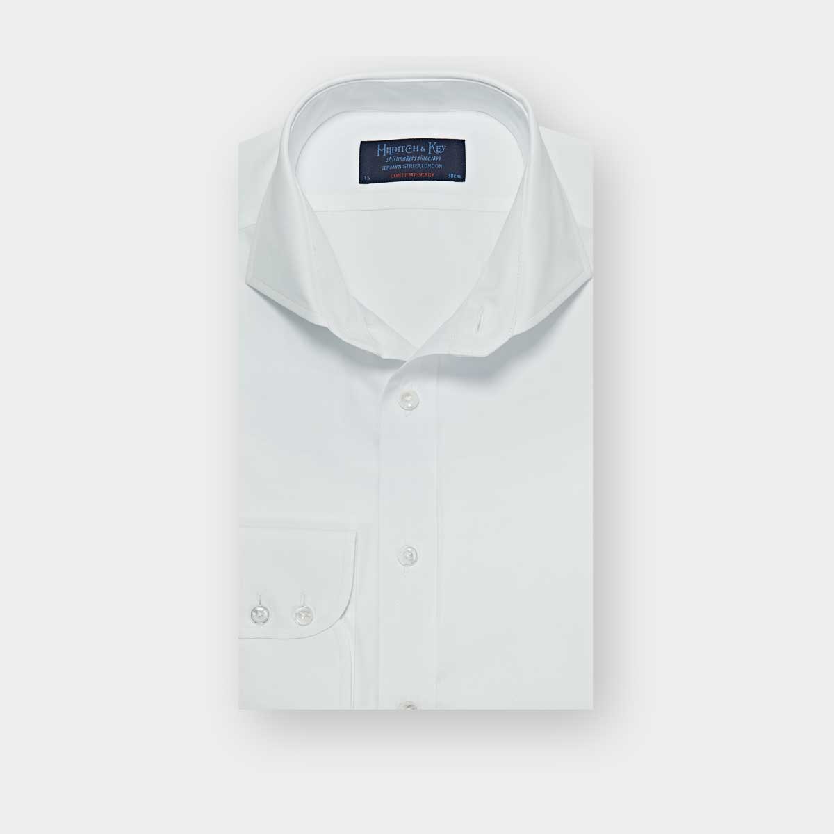 Contemporary Fit Plain Cotton Poplin Shirt Cut away Collar & Two Button Cuff