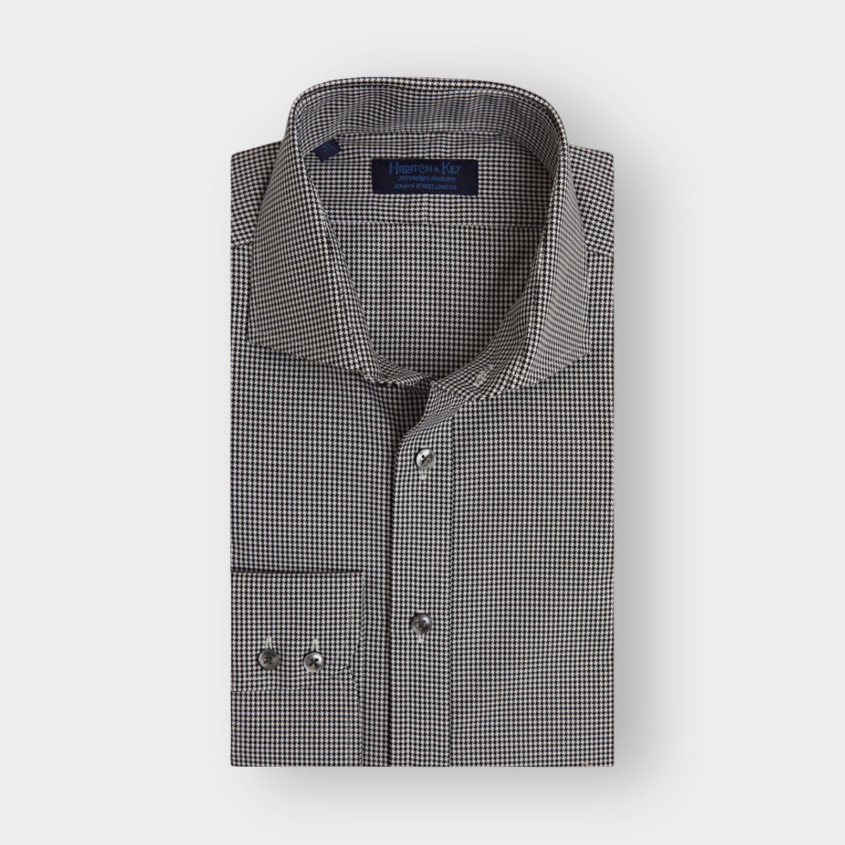 Contemporary Fit Houndstooth Cotton Shirt Cut away Collar & Two Button Cuff