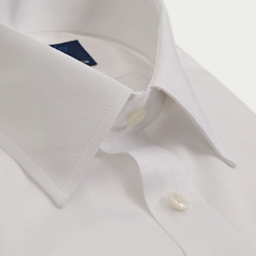 Contemporary Fit White Fine Twill Cotton Shirt with Classic Collar & Double Cuff