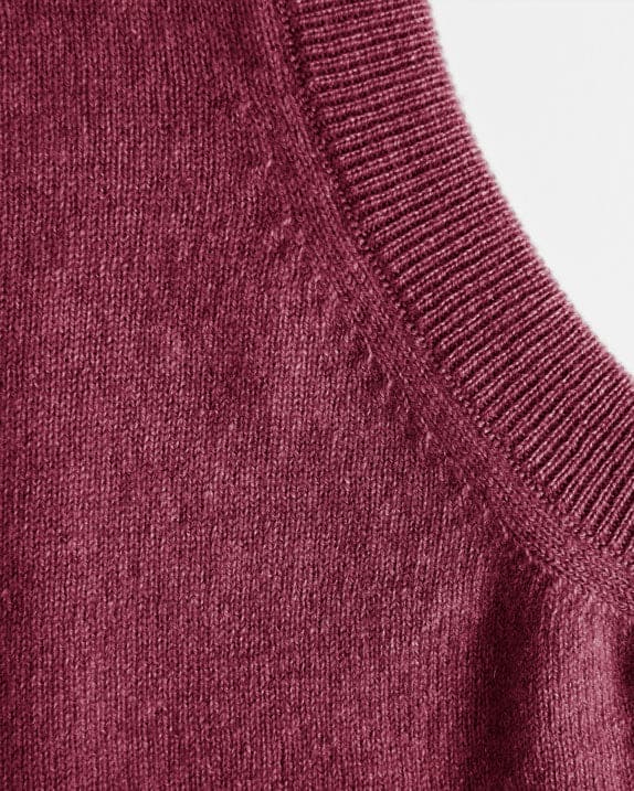 Raspberry V-Neck Cashmere Sweater | Hilditch & Key
