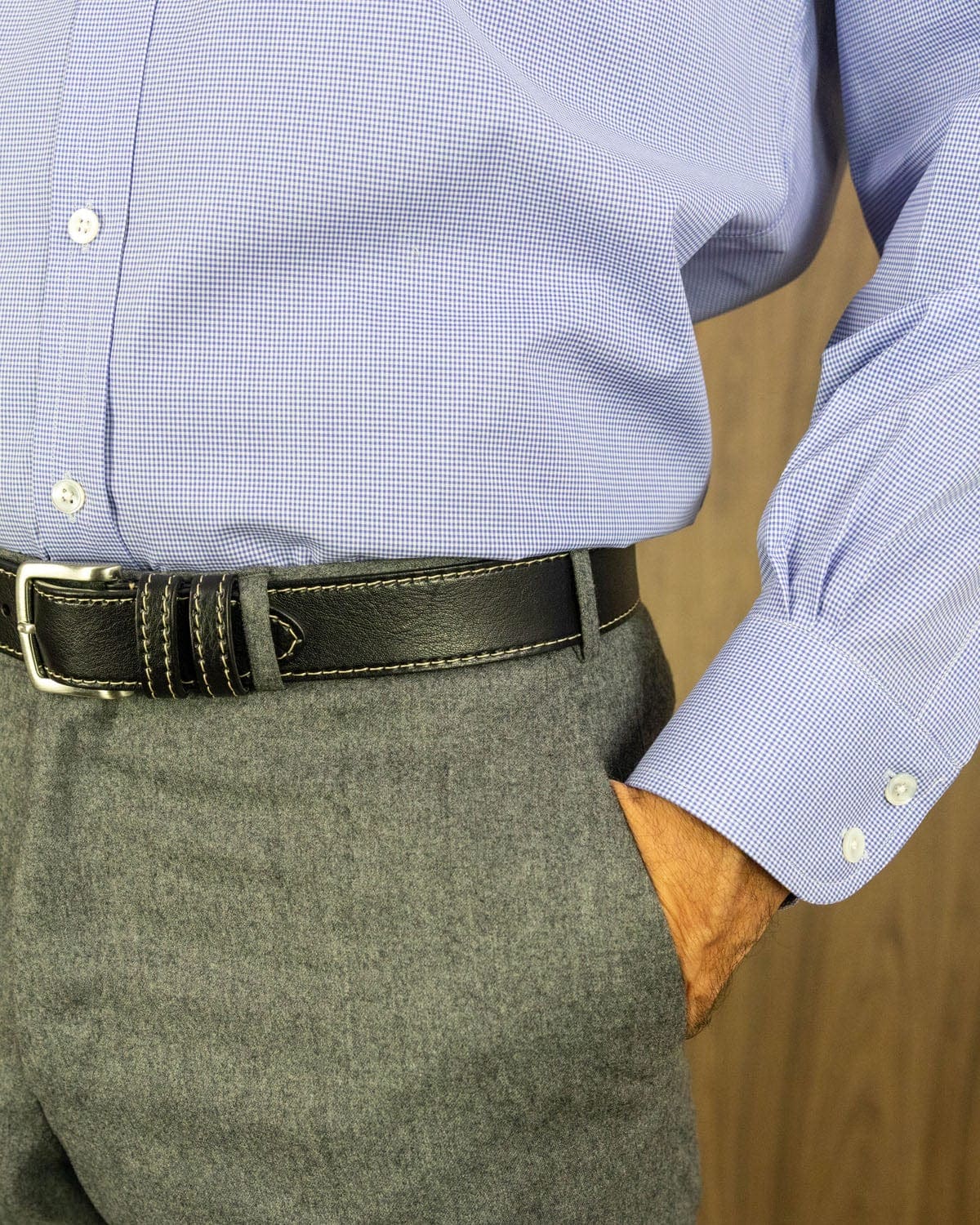 Classic Fit, Cutaway Collar, 2 Button Cuff Shirt in a Blue & White Shepherds Check Poplin Cotton - Hilditch & Key
