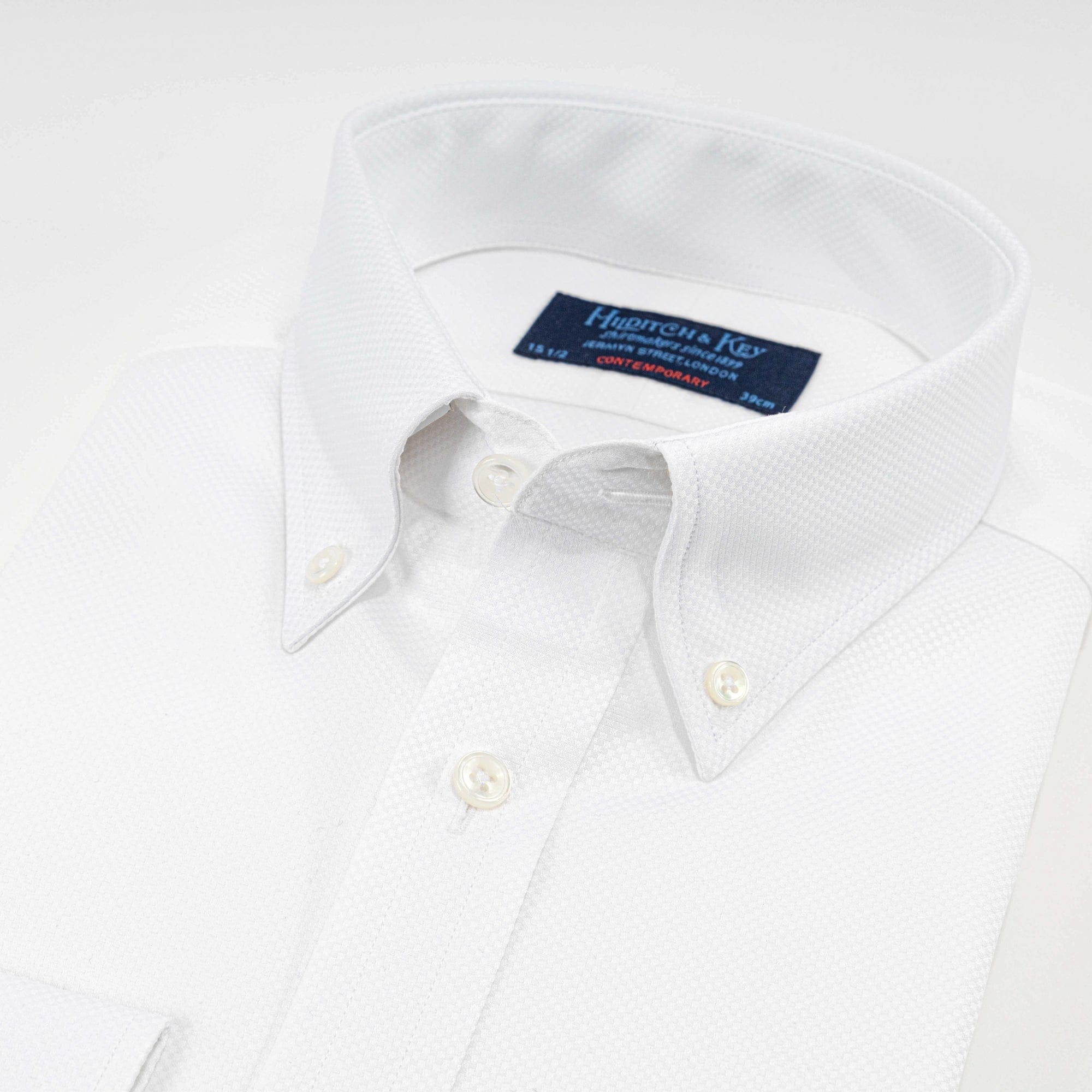 Contemporary Fit, Button Down Collar, 2 Button Cuff Shirt in a White Basket Weave