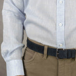 Contemporary Fit, Button Down Collar, 2 Button Cuff Shirt in Sky Blue Linen