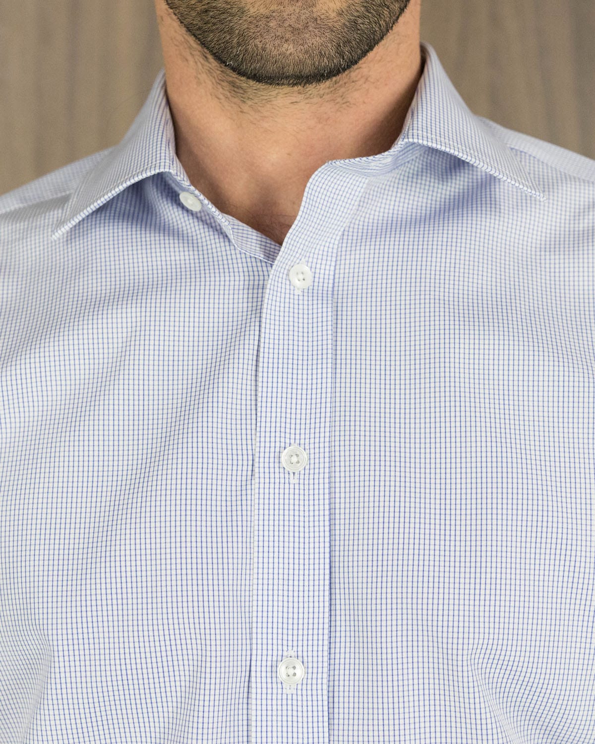 Contemporary Fit, Classic Collar, 2 Button Cuff Shirt in a Blue & White Check Poplin Cotton - Hilditch & Key