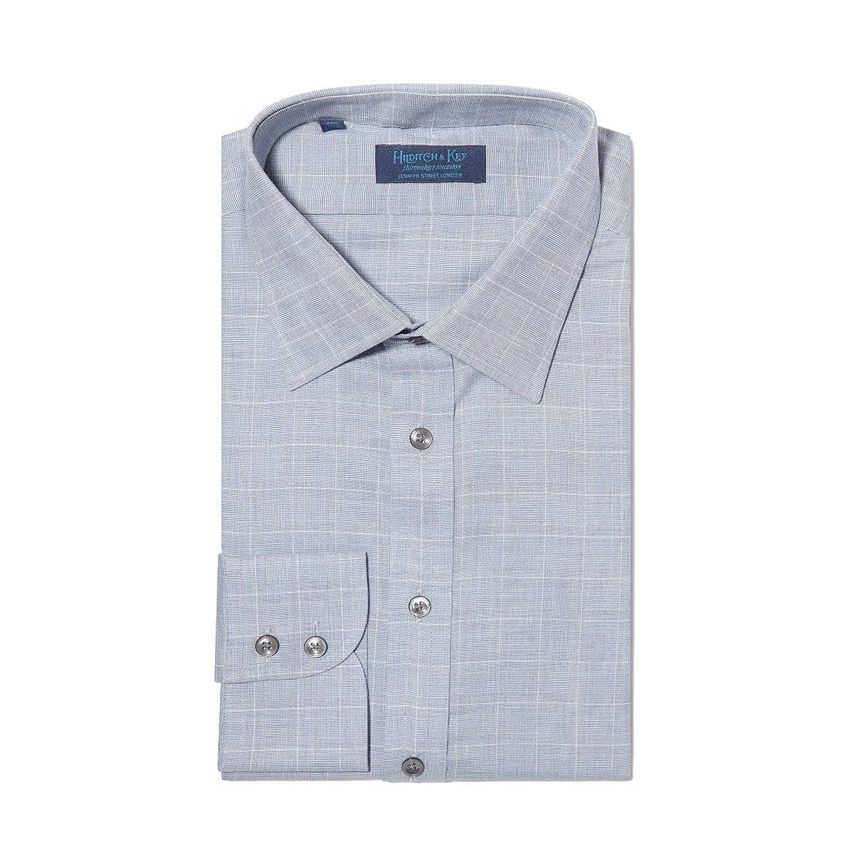 Contemporary Fit, Classic Collar, 2 Button Cuff Shirt in a Blue & White Check Twill Cotton