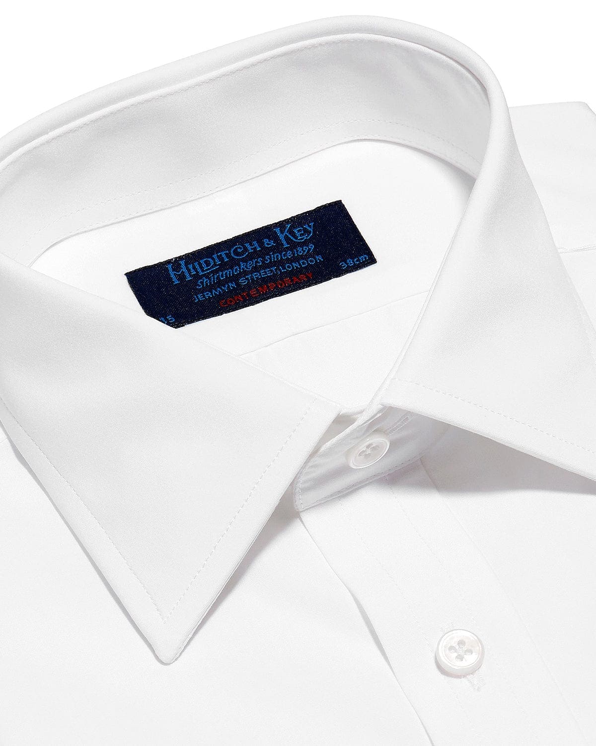 Contemporary Fit, Classic Collar, 2 Button Cuff Shirt in a Plain White Poplin Cotton - Hilditch & Key