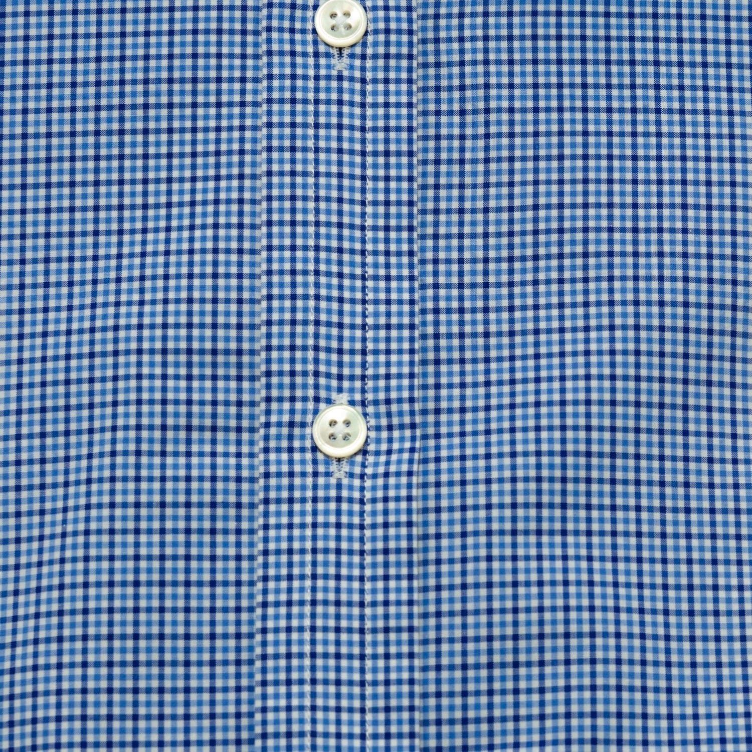 Contemporary Fit, Cutaway Collar, 2 Button Cuff Shirt in Navy & Sky Blue Check