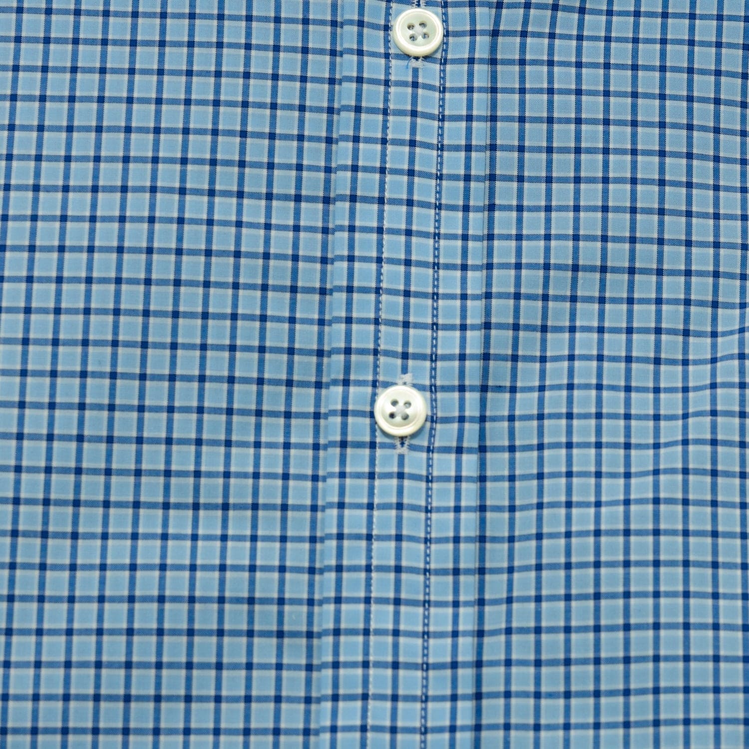 Contemporary Fit, Cutaway Collar, 2 Button Cuff Shirt in Sky Blue & Navy Check