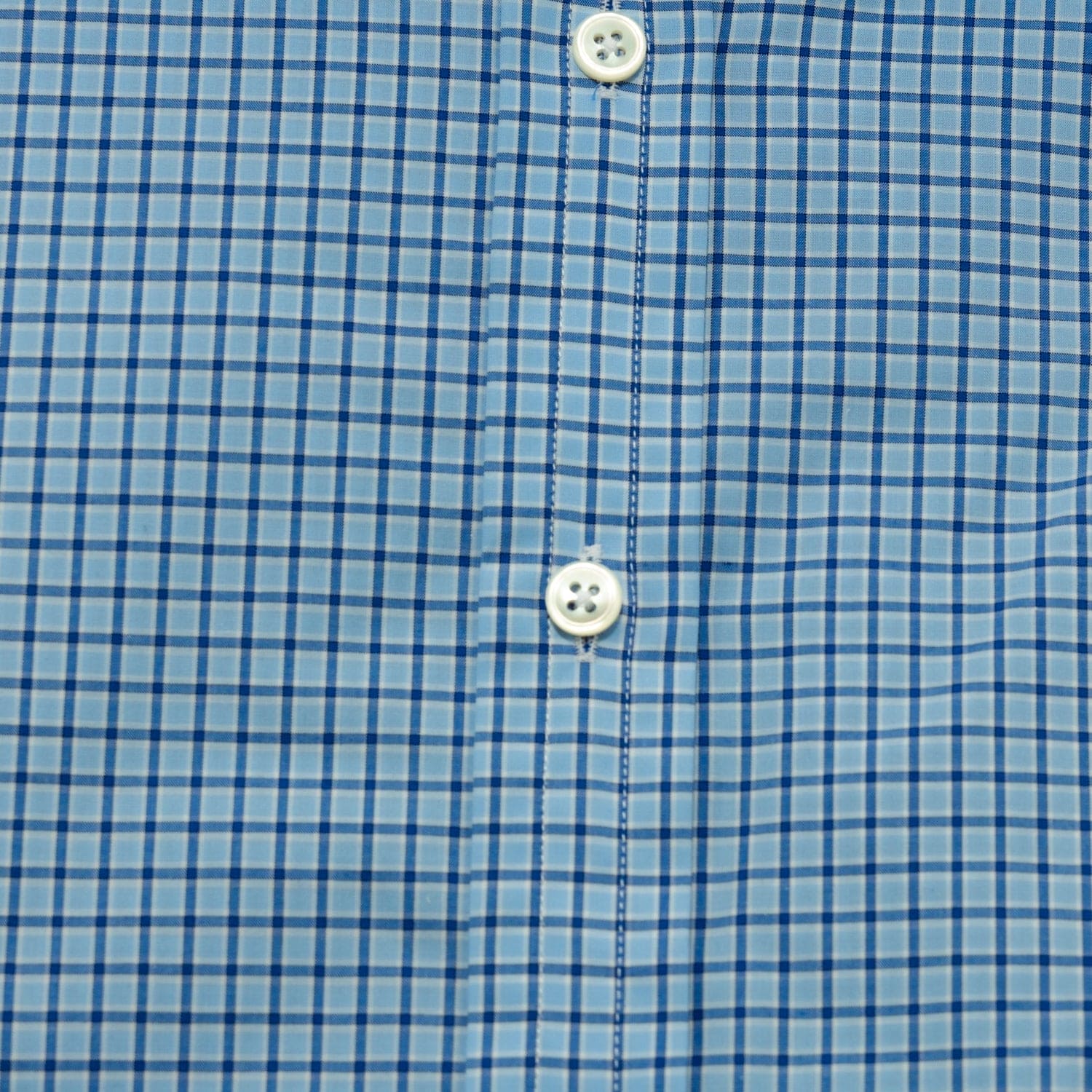 Contemporary Fit, Cutaway Collar, 2 Button Cuff Shirt in Sky Blue & Navy Check