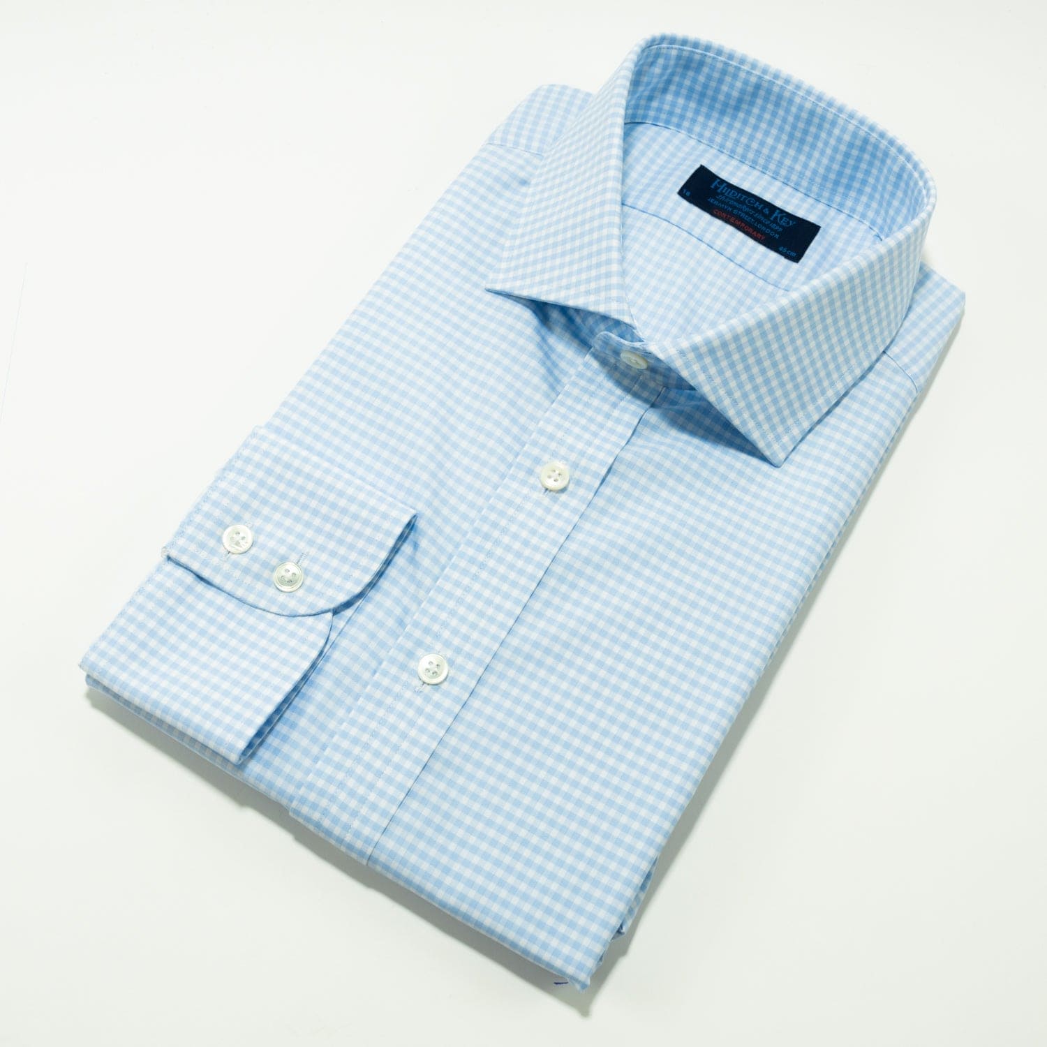 Contemporary Fit, Cutaway Collar, 2 Button Cuff Shirt in Sky Blue Twill Check