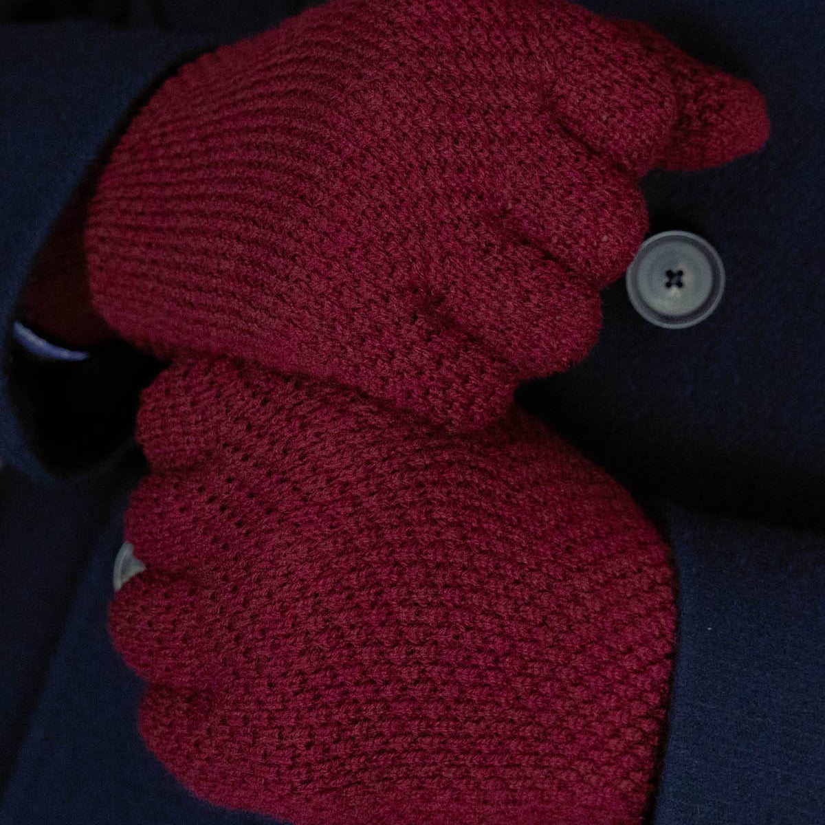 Drama Wine Moss Stitch 100% Cashmere Gloves
