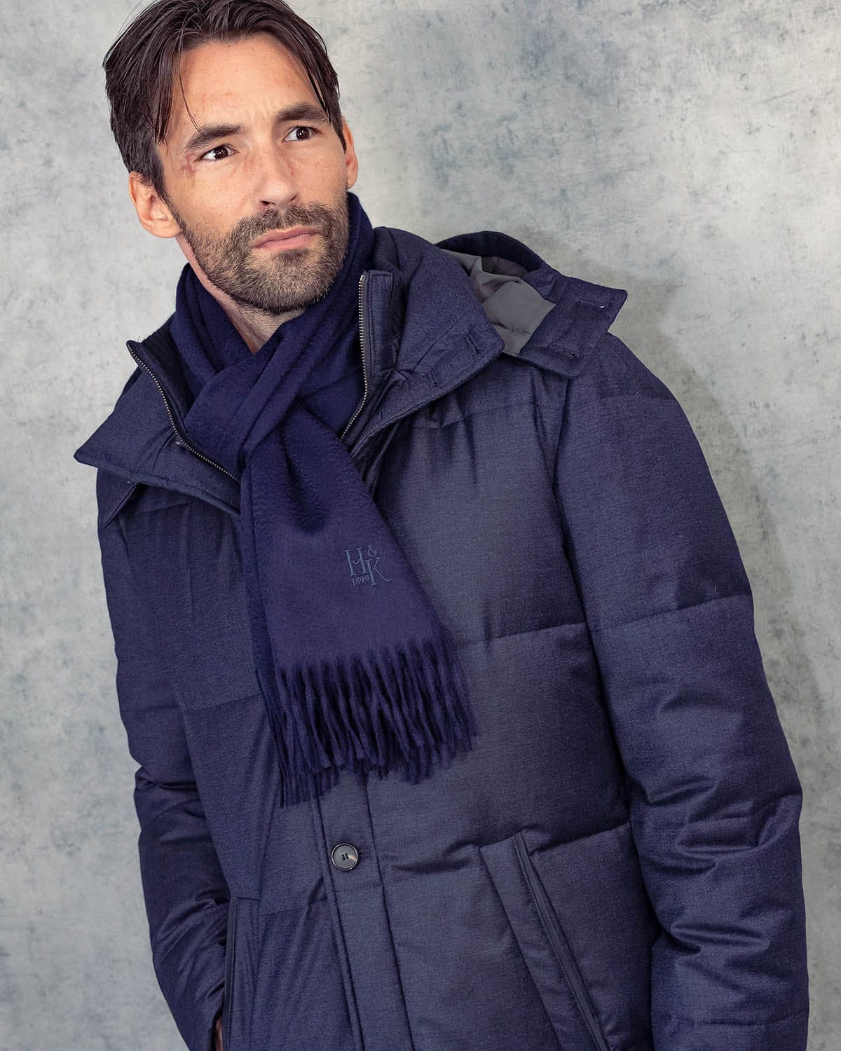Plain Navy 100% Cashmere Scarf