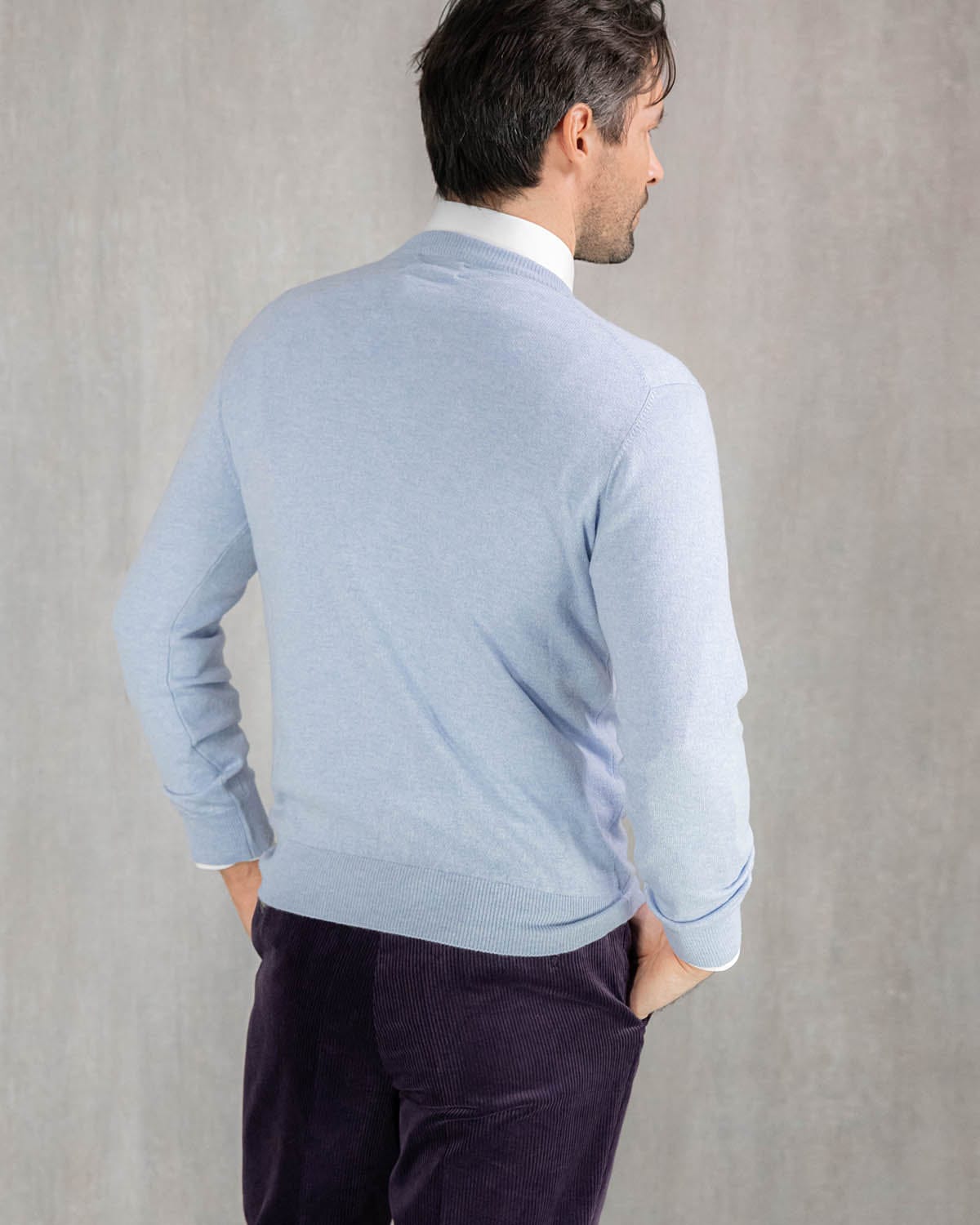 Plain Sky Blue 2-Ply Cashmere V-Neck Sweater